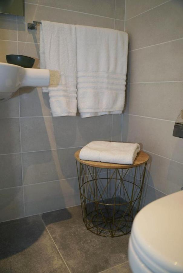 Single Room with Private Bathroom
