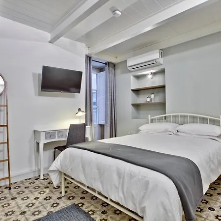 Chateau La Vallette - St. Elmo Suite-3